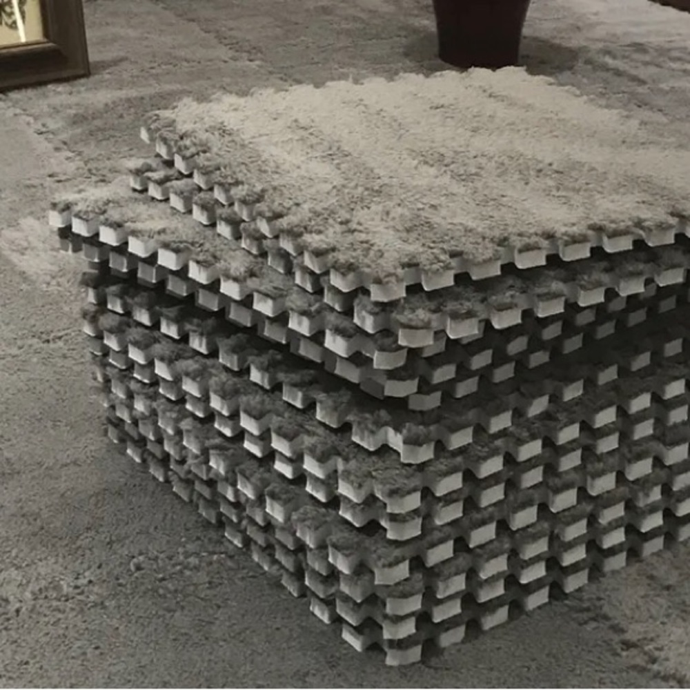 Carpet foam squares